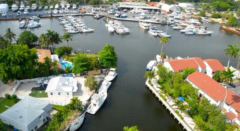 Riviera Luxury Living At River Oaks Marina And Tower Майами Экстерьер фото
