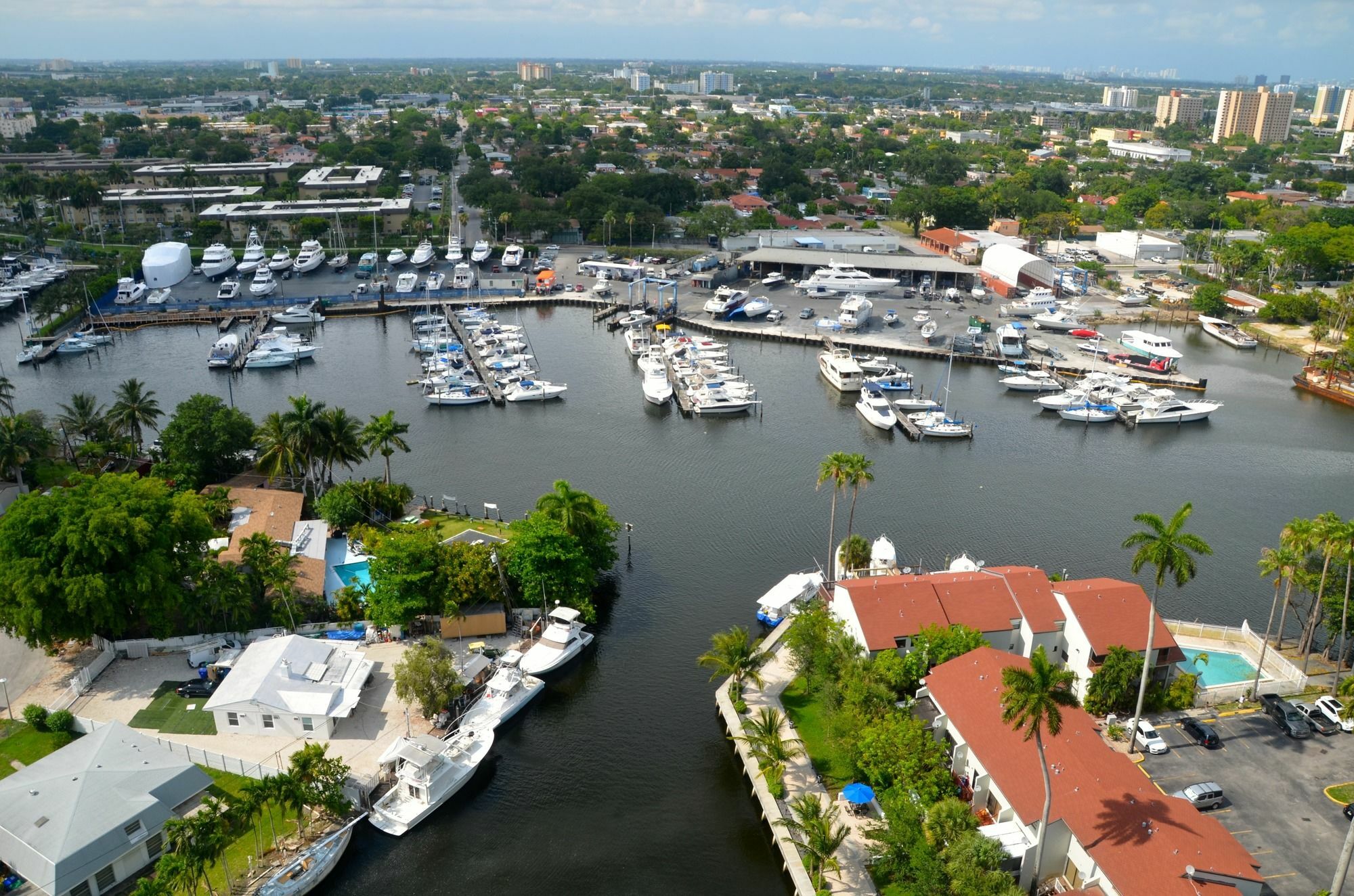 Riviera Luxury Living At River Oaks Marina And Tower Майами Экстерьер фото